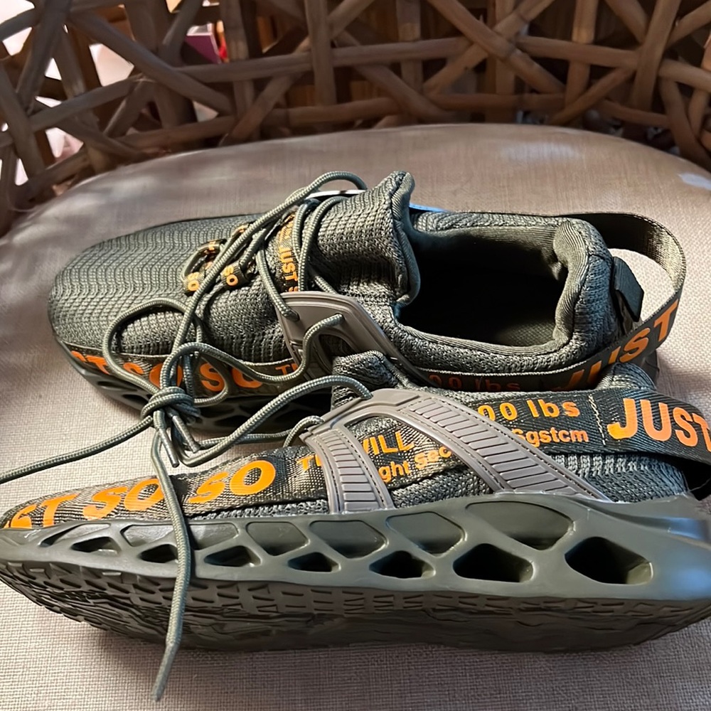 New Just So Mens Running Shoes 39